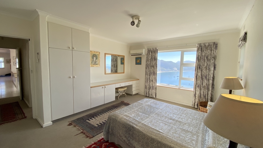 5 Bedroom Property for Sale in Simons Kloof Western Cape